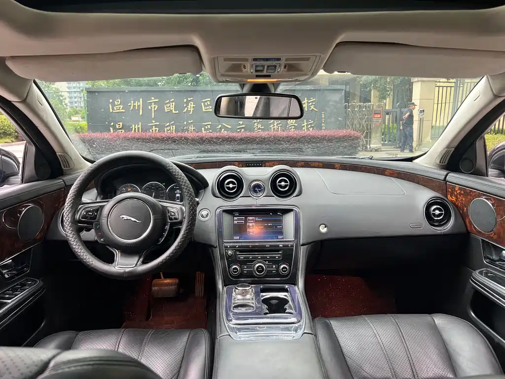 Jaguar XJ 2012 XJL 3.0