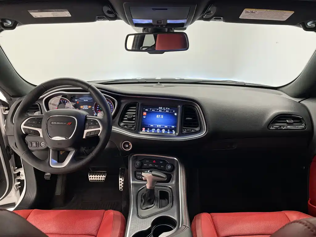 Dodge Challenger — миниатюра 16
