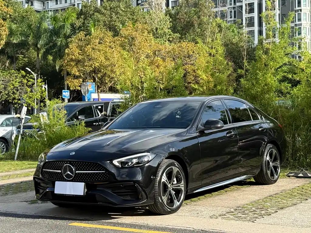 Mercedes-Benz C-Class 2022