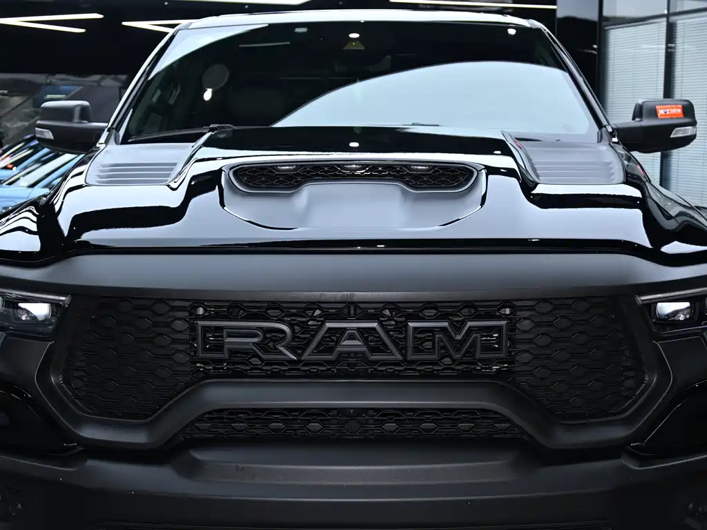 Ram Trucks 2023 6.2T AT