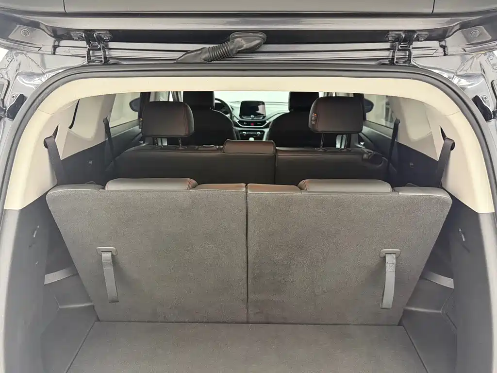 Chevrolet Volando — миниатюра 9