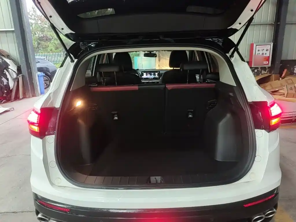 Geely Binyue — миниатюра 19