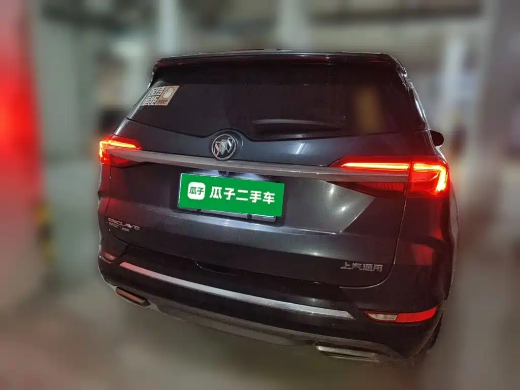 Buick Enclave — миниатюра 3