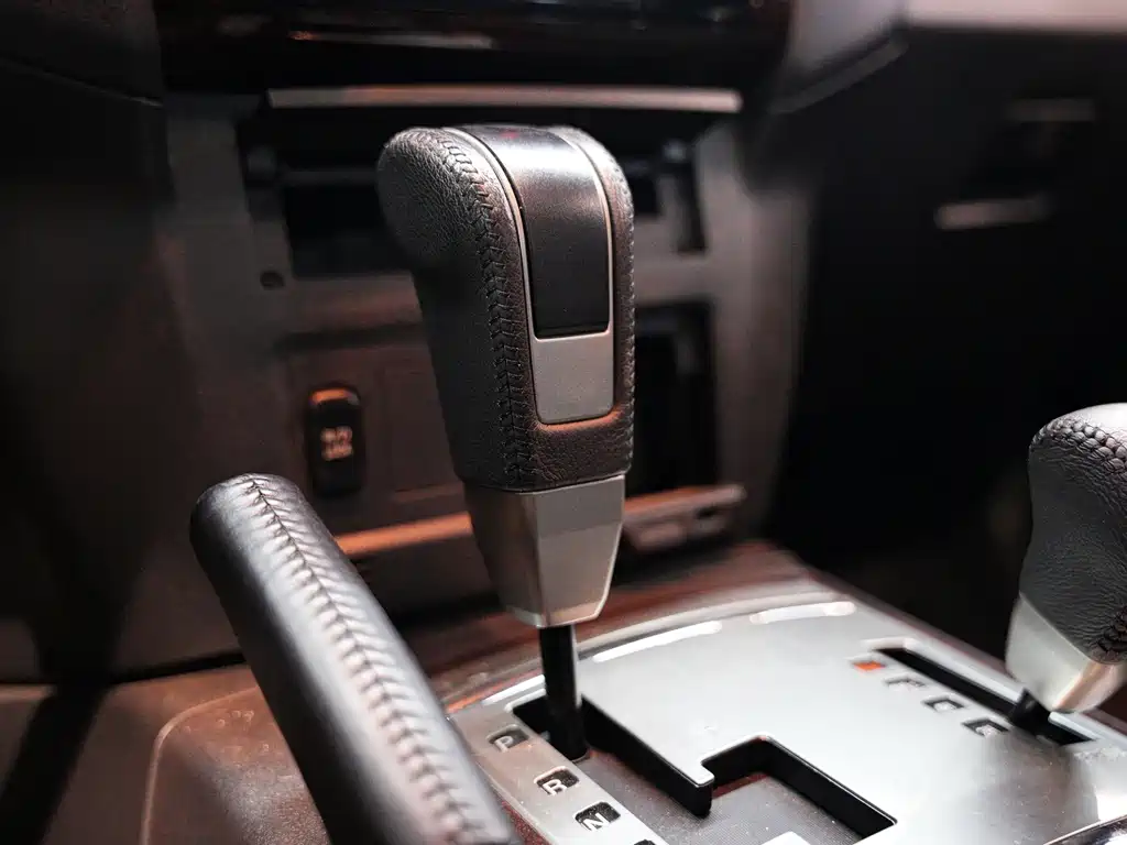 Mitsubishi Pajero (Import) — миниатюра 9