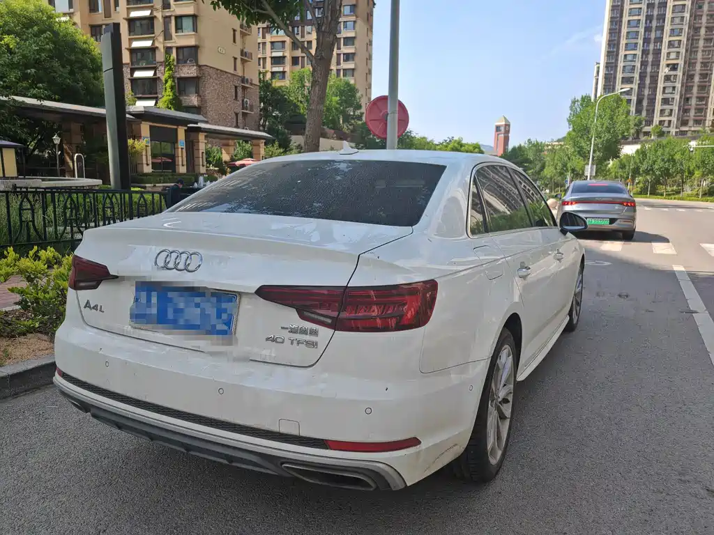 Audi A4L — миниатюра 4