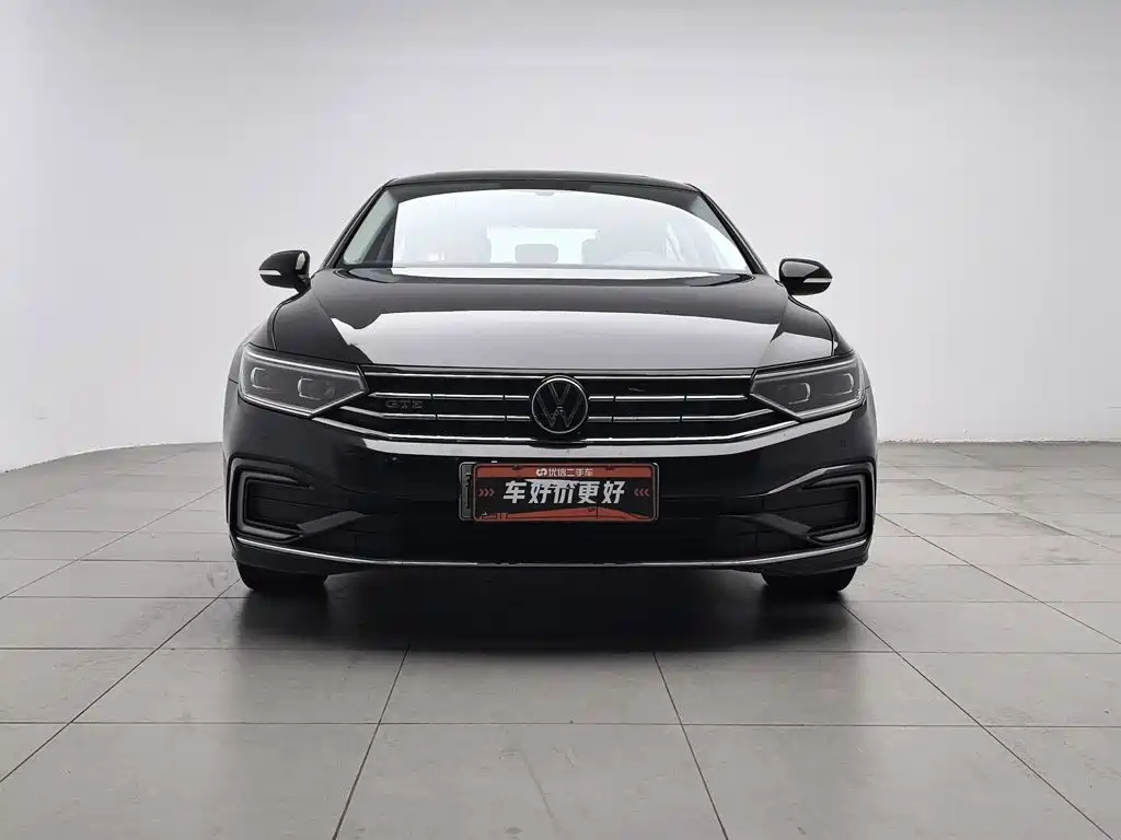 Volkswagen Magotan PHEV — миниатюра 3