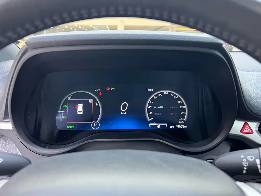 Toyota Granvia — миниатюра 11