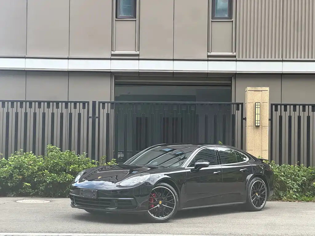 Porsche Panamera 2018