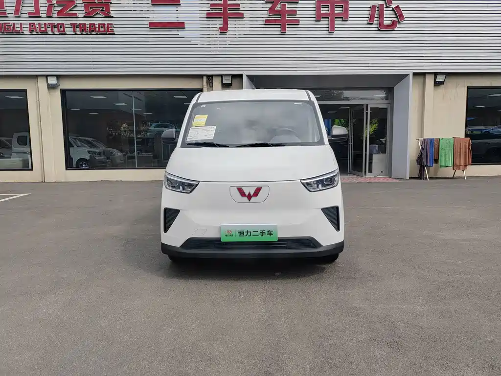 Wuling Yangguang — миниатюра 2