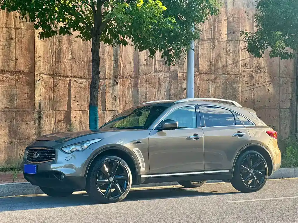 Infiniti FX — миниатюра 2