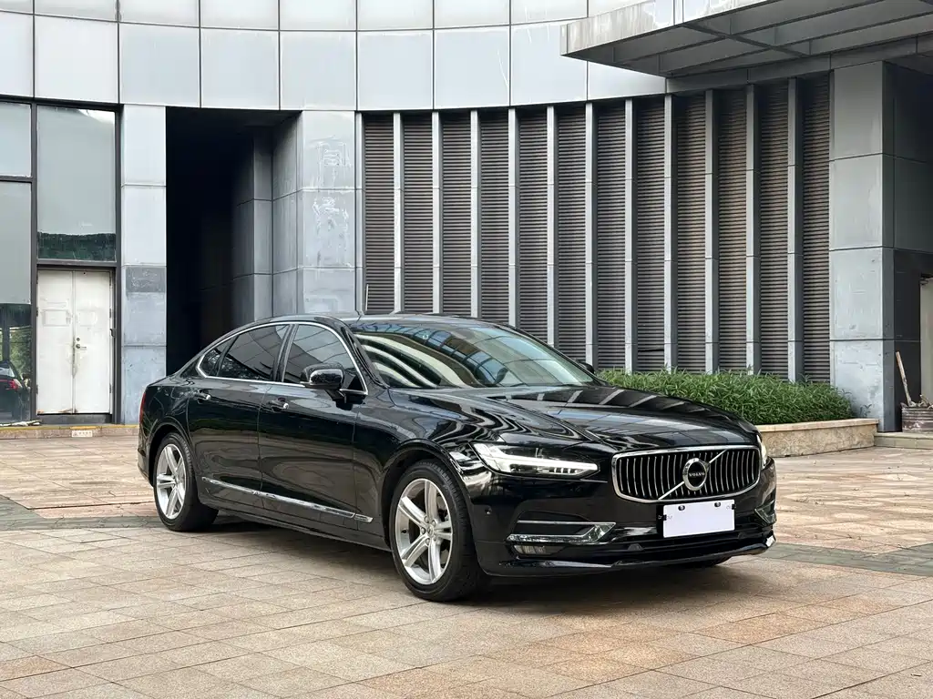 Volvo S90 2019 T5