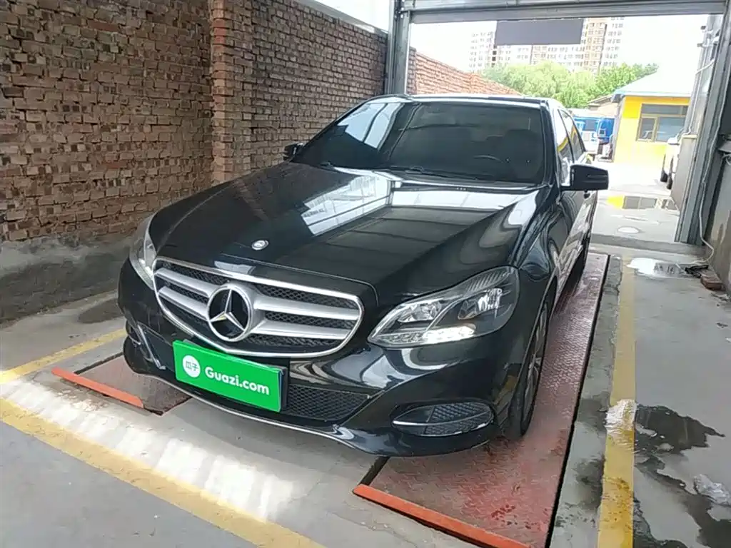 Mercedes-Benz E-Class 2015