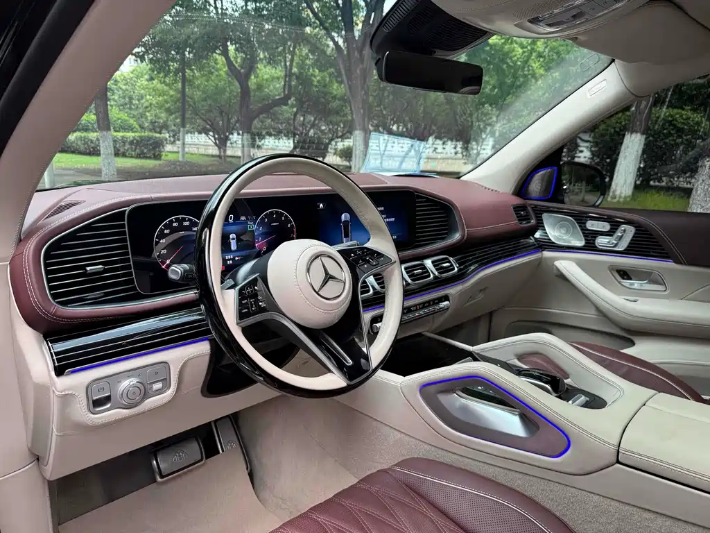 Mercedes-Benz GLS — миниатюра 8