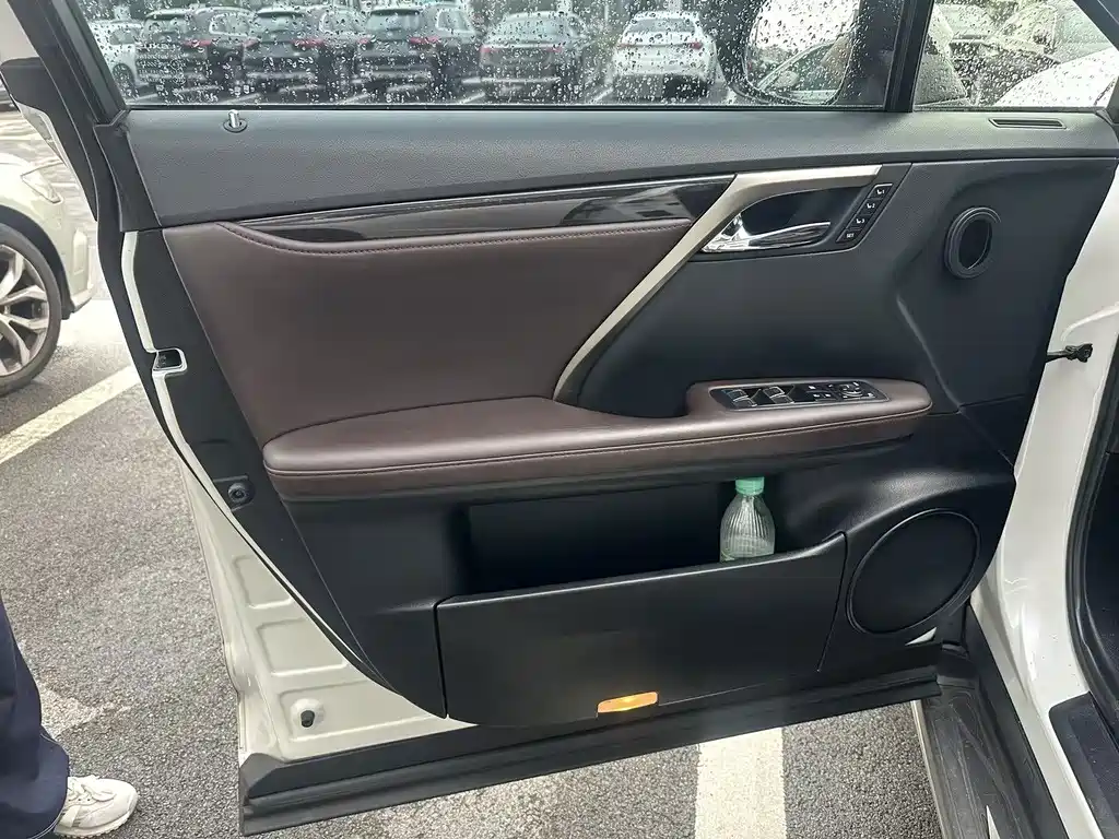 Lexus RX — миниатюра 5