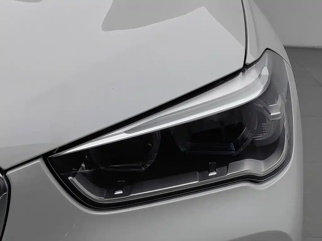 BMW X1 — миниатюра 7