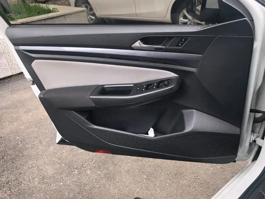 Volkswagen Bora 2023 200TSI DSG