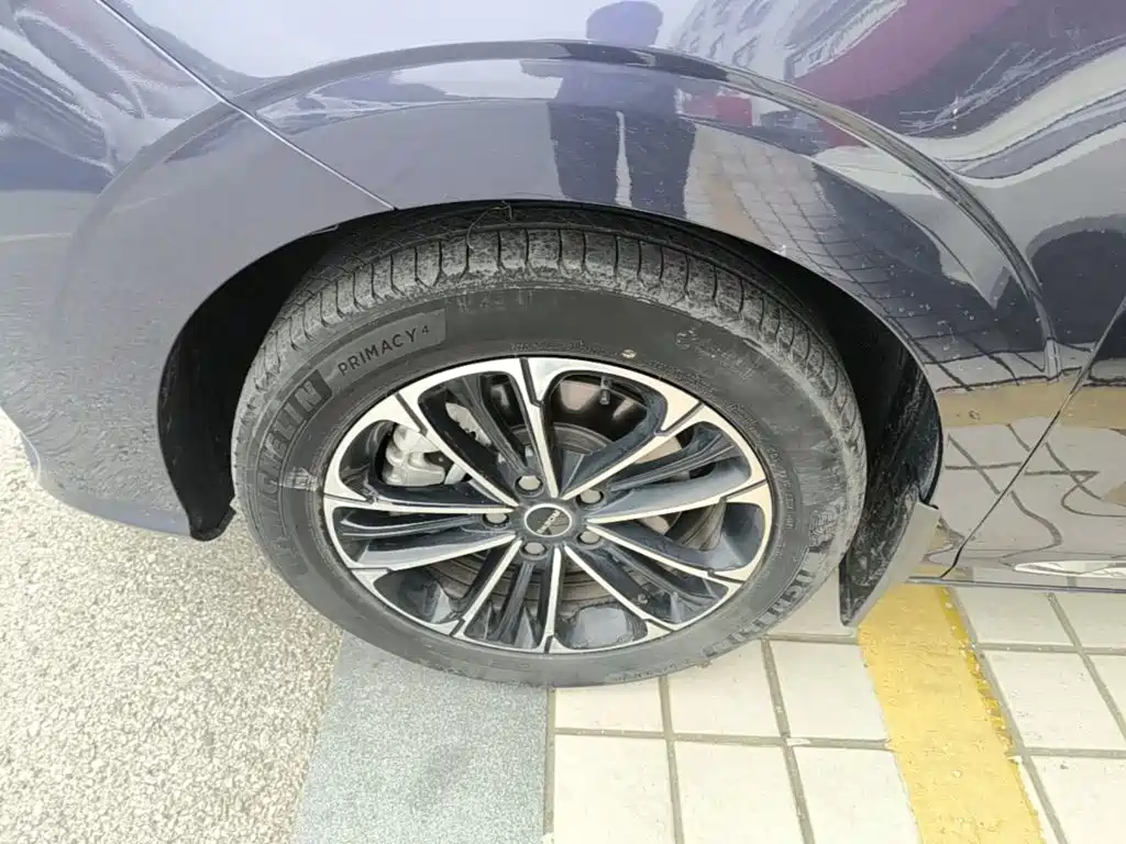 Roewe iMAX8 — миниатюра 23