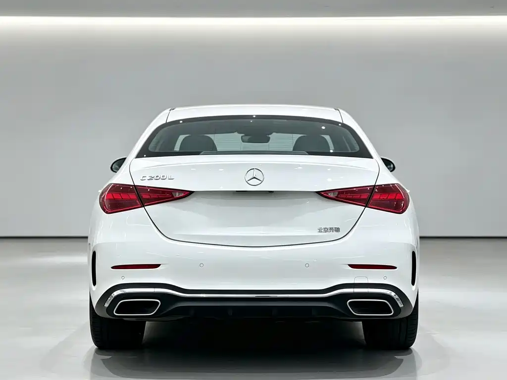 Mercedes-Benz C-Class — миниатюра 8