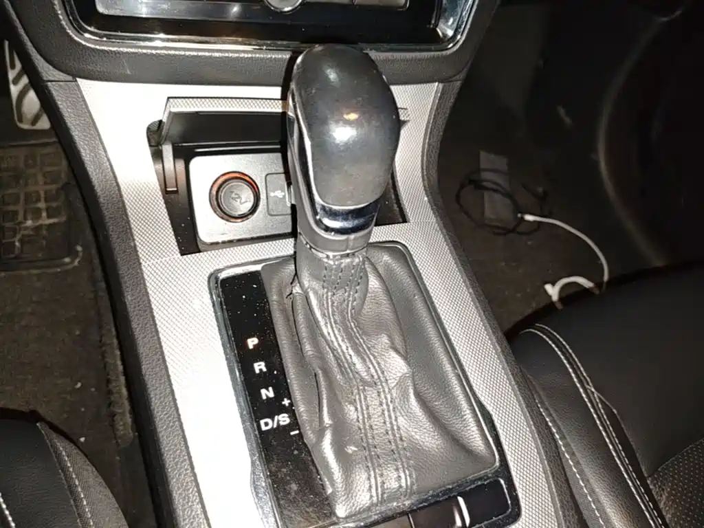 Roewe RX5 — миниатюра 14