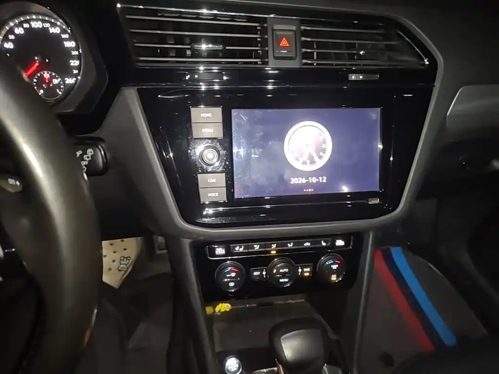 Volkswagen Tiguan L — миниатюра 18