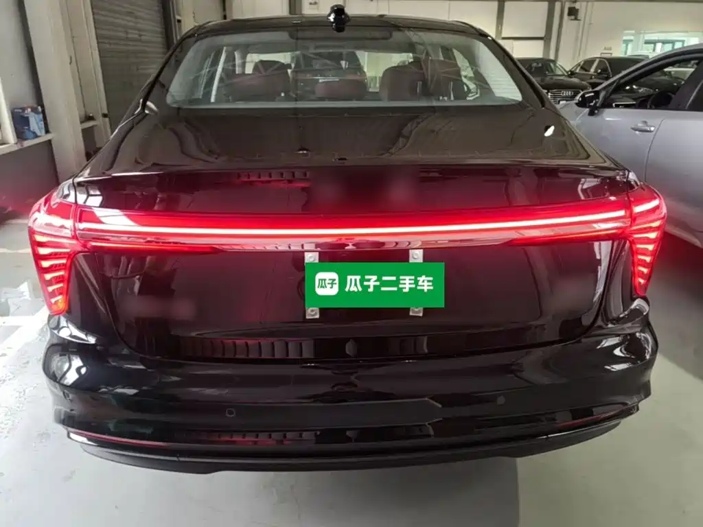 Hongqi H5 PHEV 2025 170