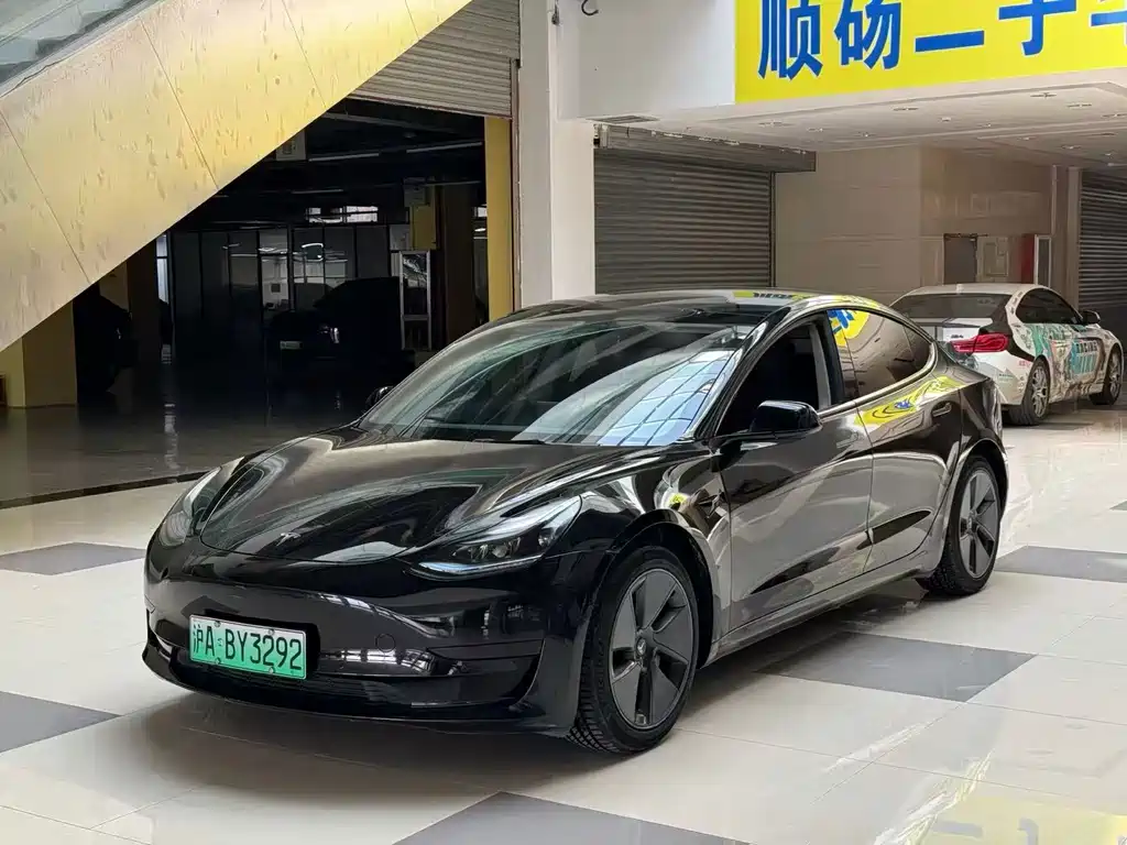 Tesla Model 3 2023