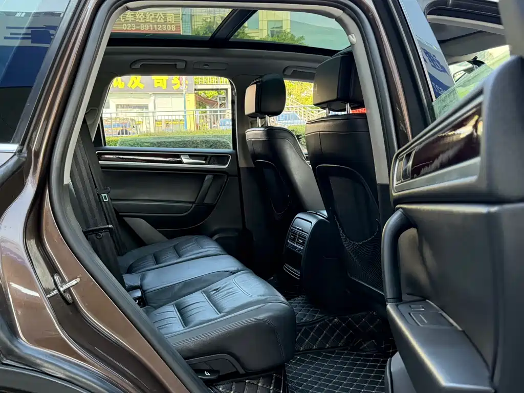 Volkswagen Touareg — миниатюра 9