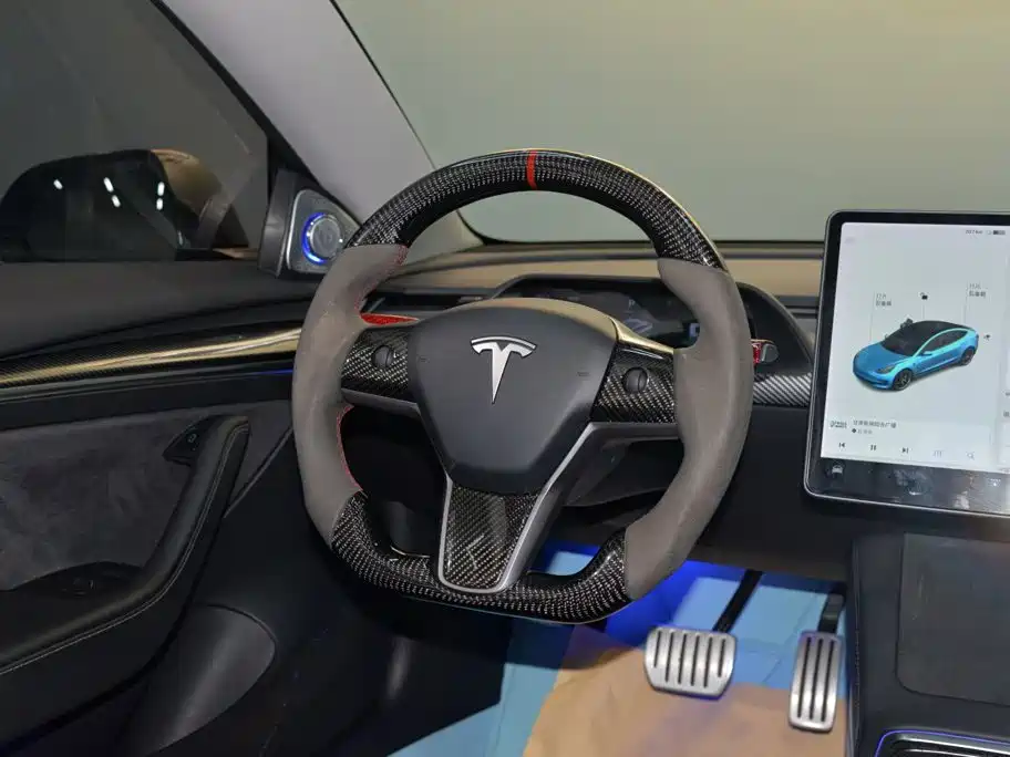 Tesla Model 3 — миниатюра 13