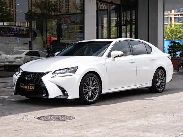 Lexus GS — фото 1