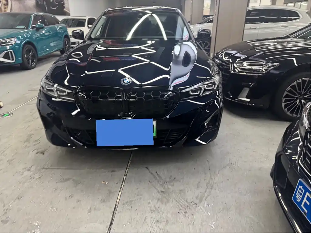 BMW i3 2025 eDrive 35 L