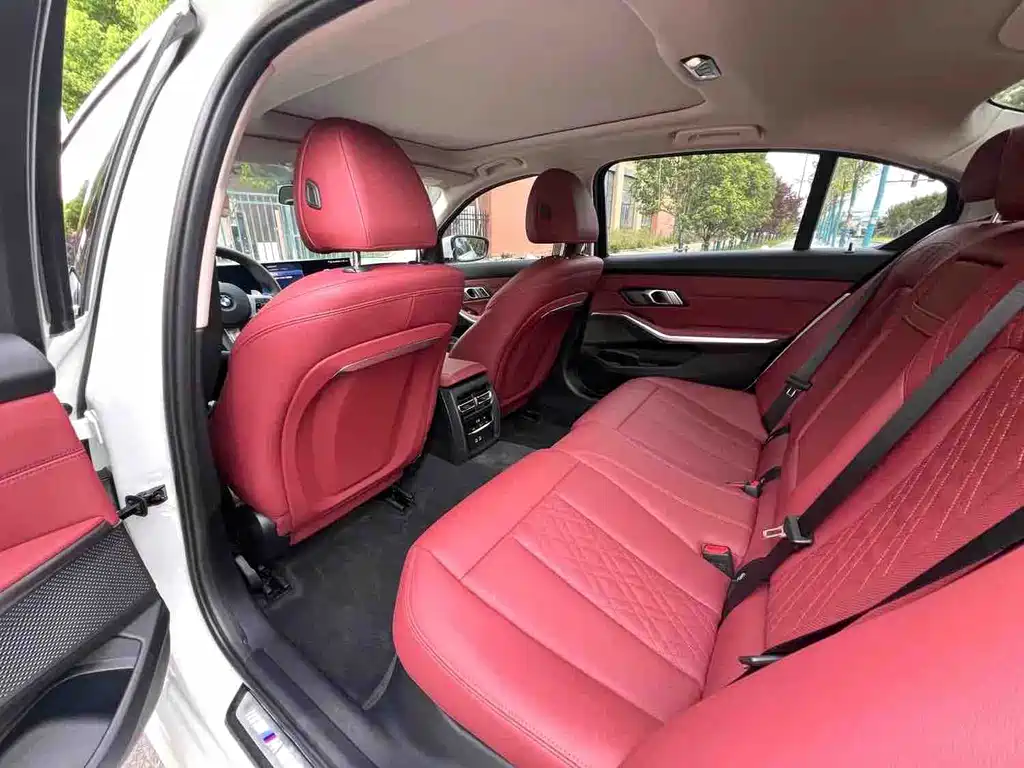 BMW 3 Series — миниатюра 10