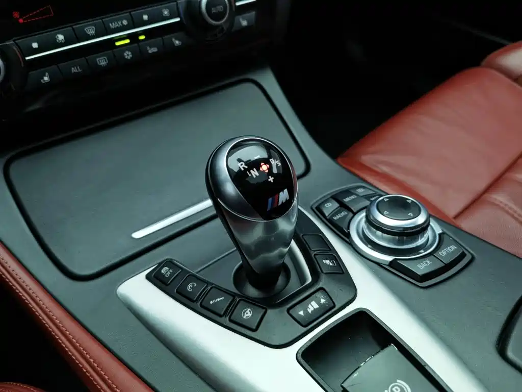 BMW M5 — миниатюра 13