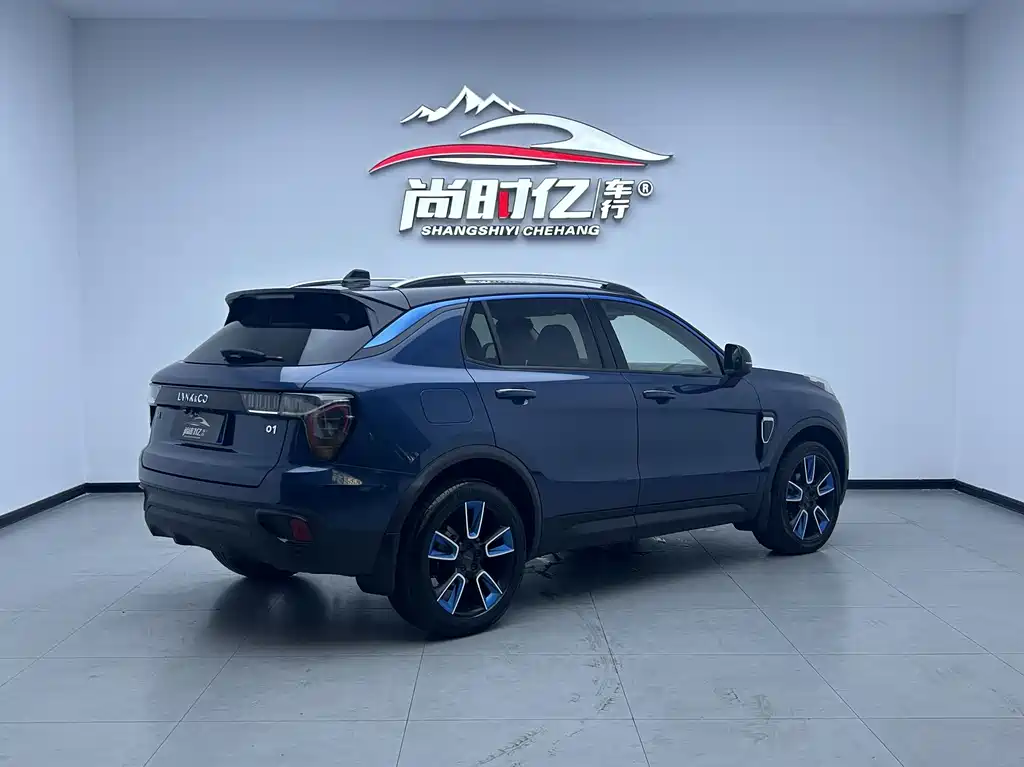 Lynk & Co 01 2017 2.0T Pro