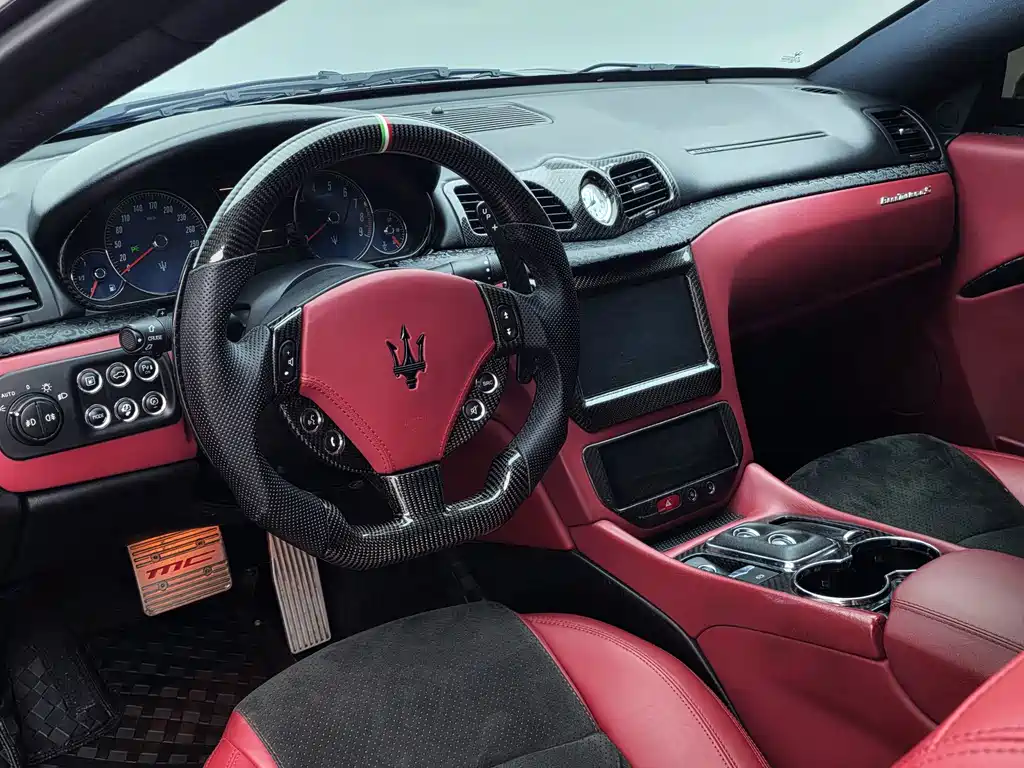 Maserati GranTurismo — миниатюра 28