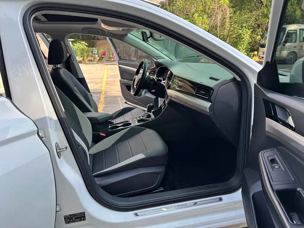 Volkswagen Bora EV — миниатюра 11