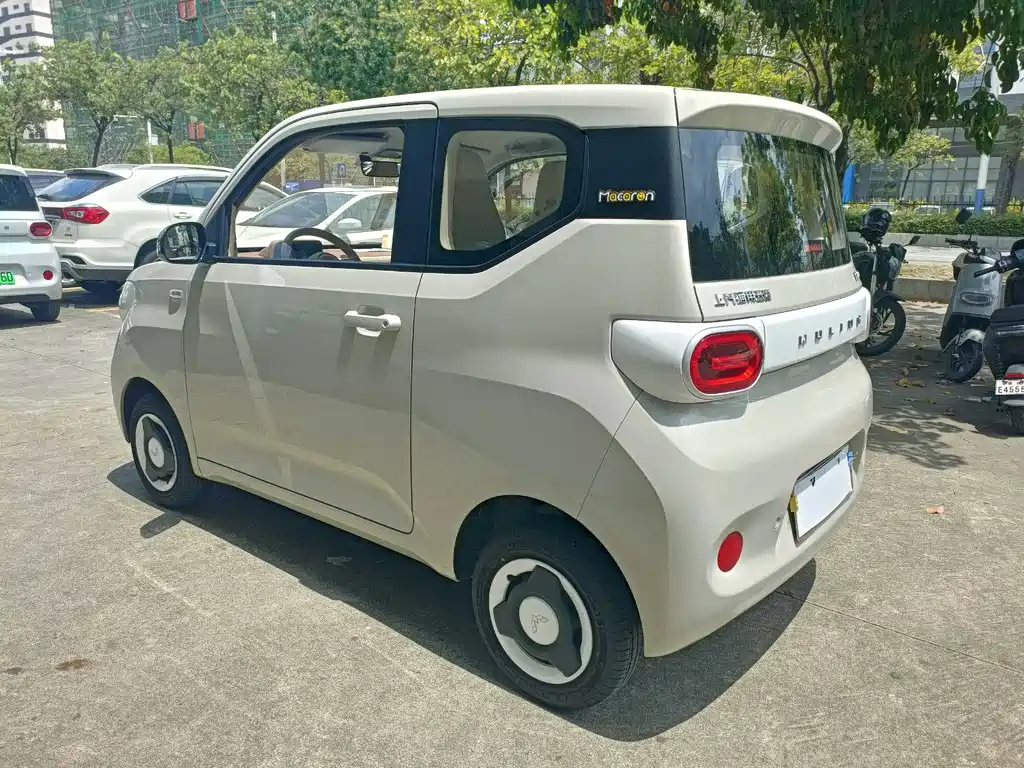 Wuling MINIEV — миниатюра 9