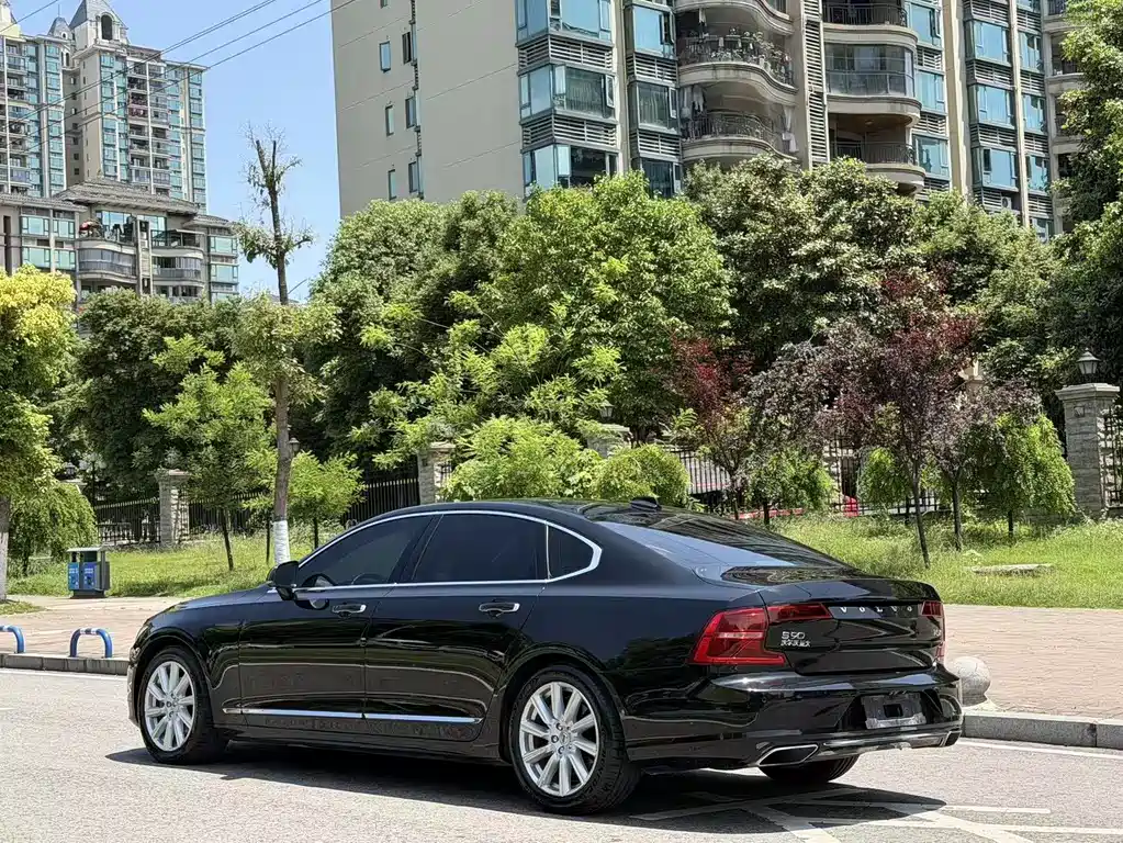 Volvo S90 2020 T5 Luxury