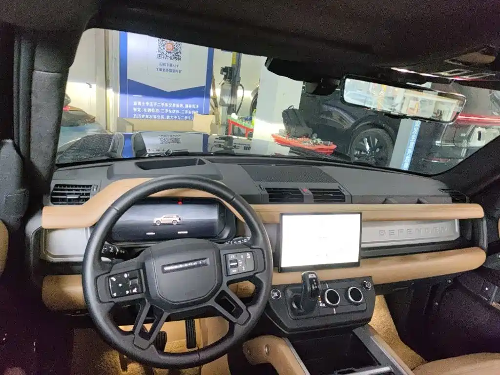 Land Rover Defender — миниатюра 5