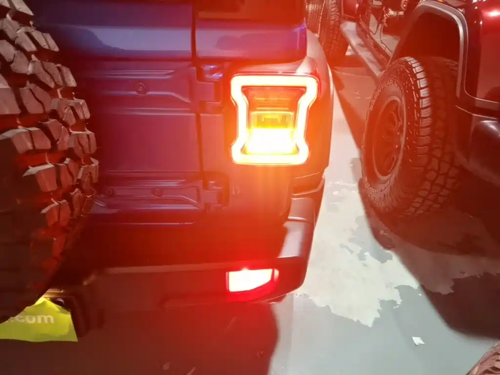 Jeep Wrangler — миниатюра 8