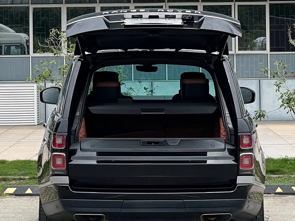 Land Rover Range Rover 2022 3.0 L6 400PS Long Wheelbase