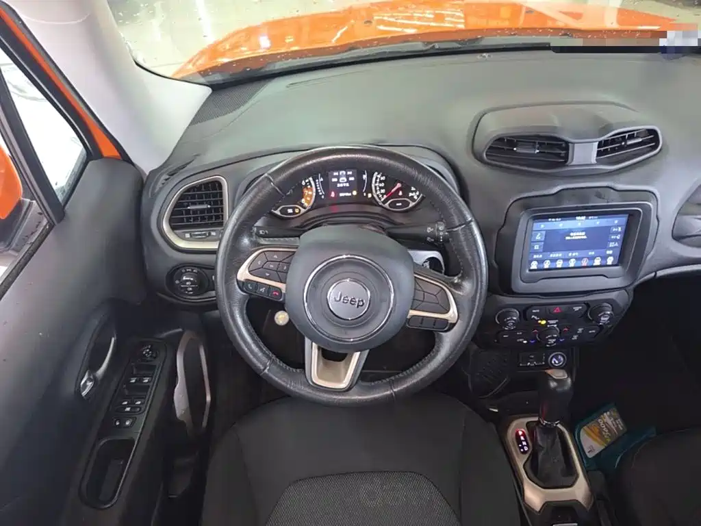 Jeep Renegade — миниатюра 15