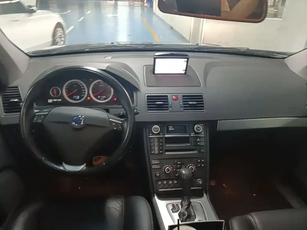Volvo XC Classic — миниатюра 10