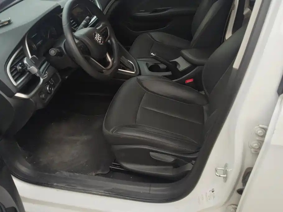 Buick Excelle — миниатюра 9