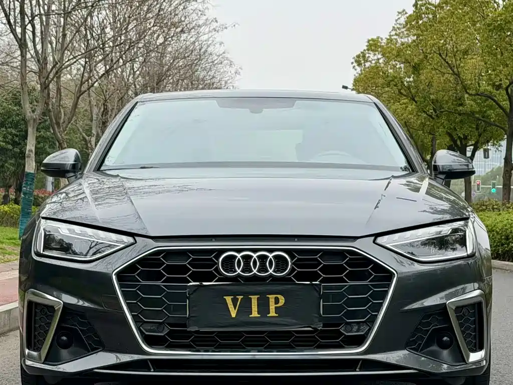 Audi A4L 2021