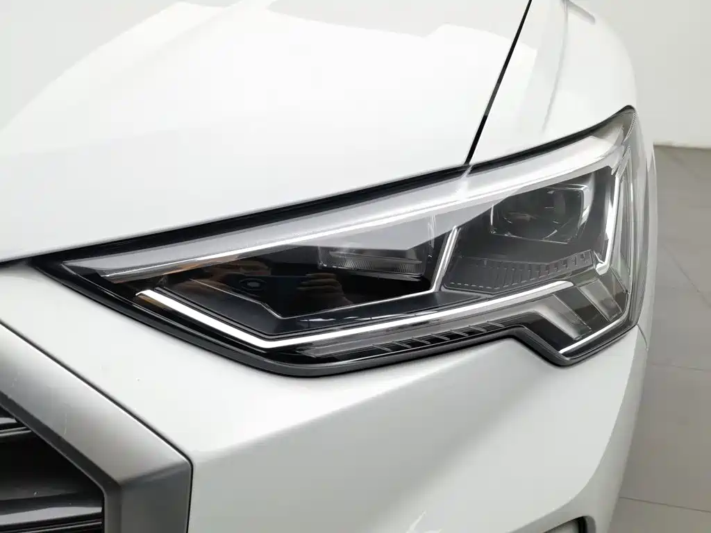 Audi Q3 — миниатюра 7