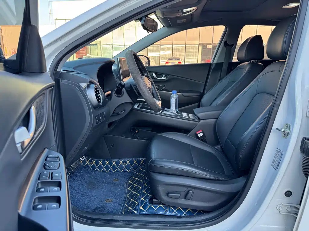 Hyundai Kona Electric — миниатюра 9