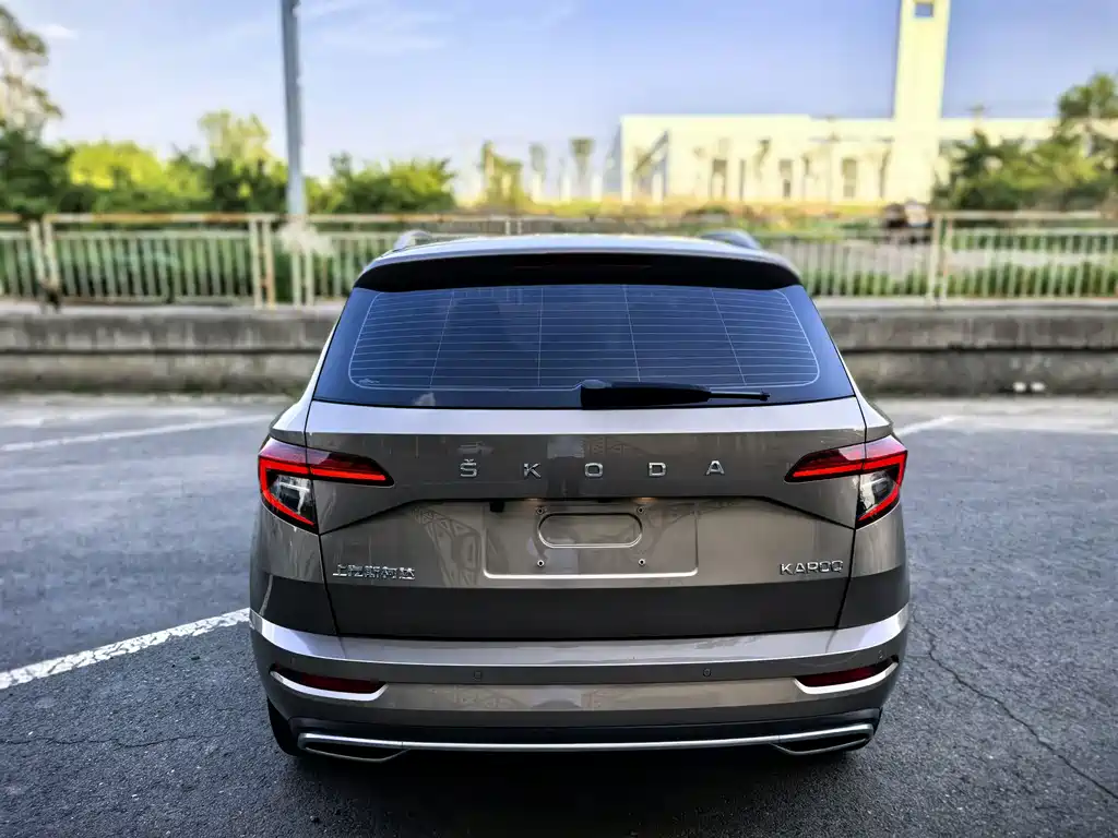 Skoda Karoq 2022 TSI280