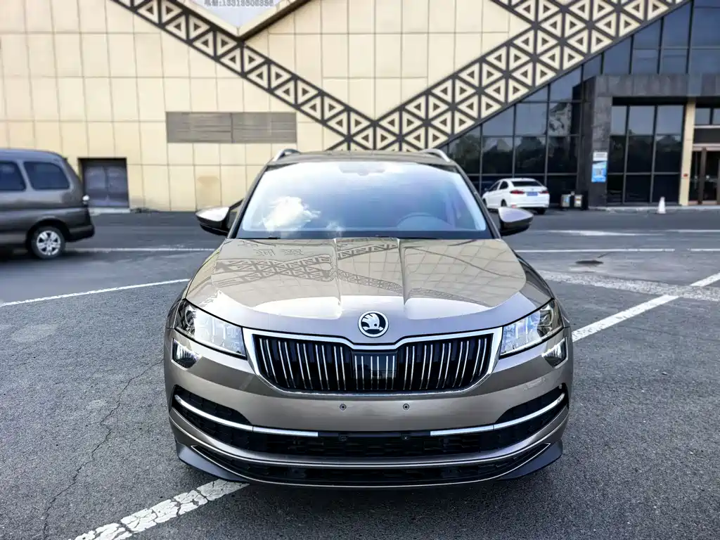 Skoda Karoq 2022 TSI280