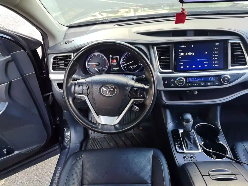 Toyota Highlander — миниатюра 3
