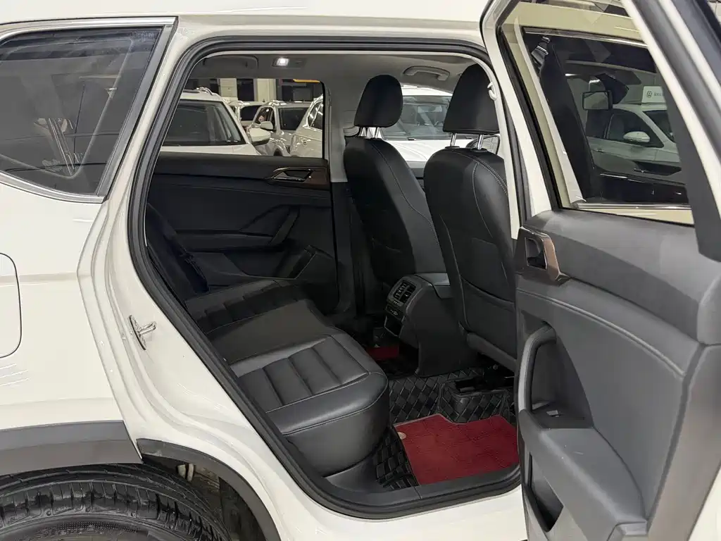 Volkswagen Tharu XR 280TSI 2WD Luxury Edition, фото 12